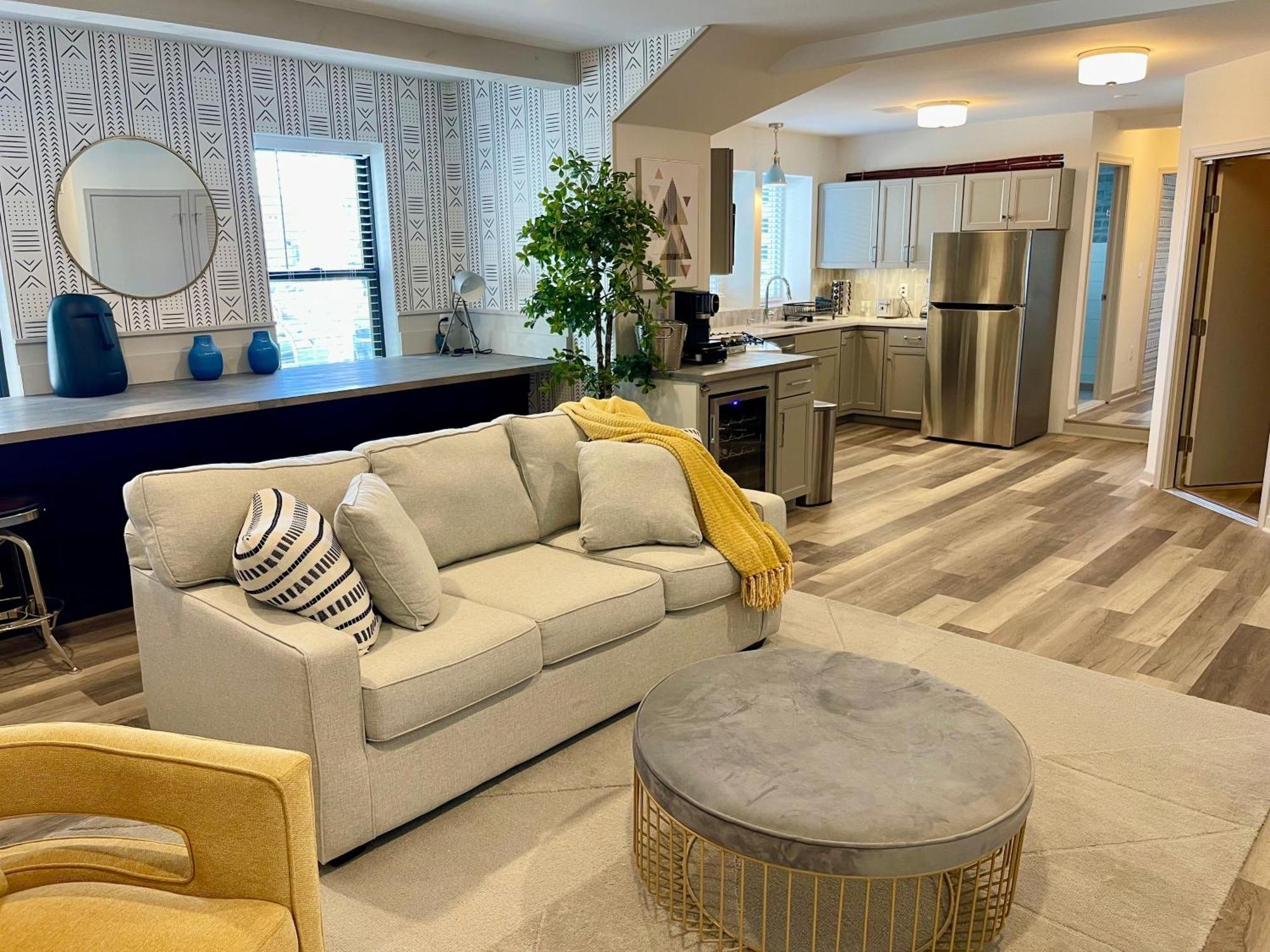 Modern Fully Renovated Suite & Loft In Downtown Trenton Extérieur photo