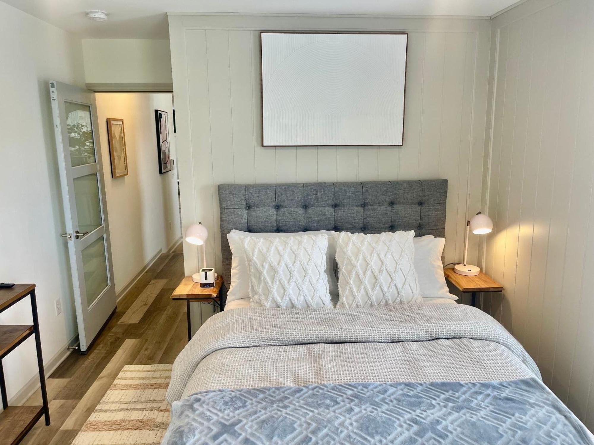 Modern Fully Renovated Suite & Loft In Downtown Trenton Extérieur photo