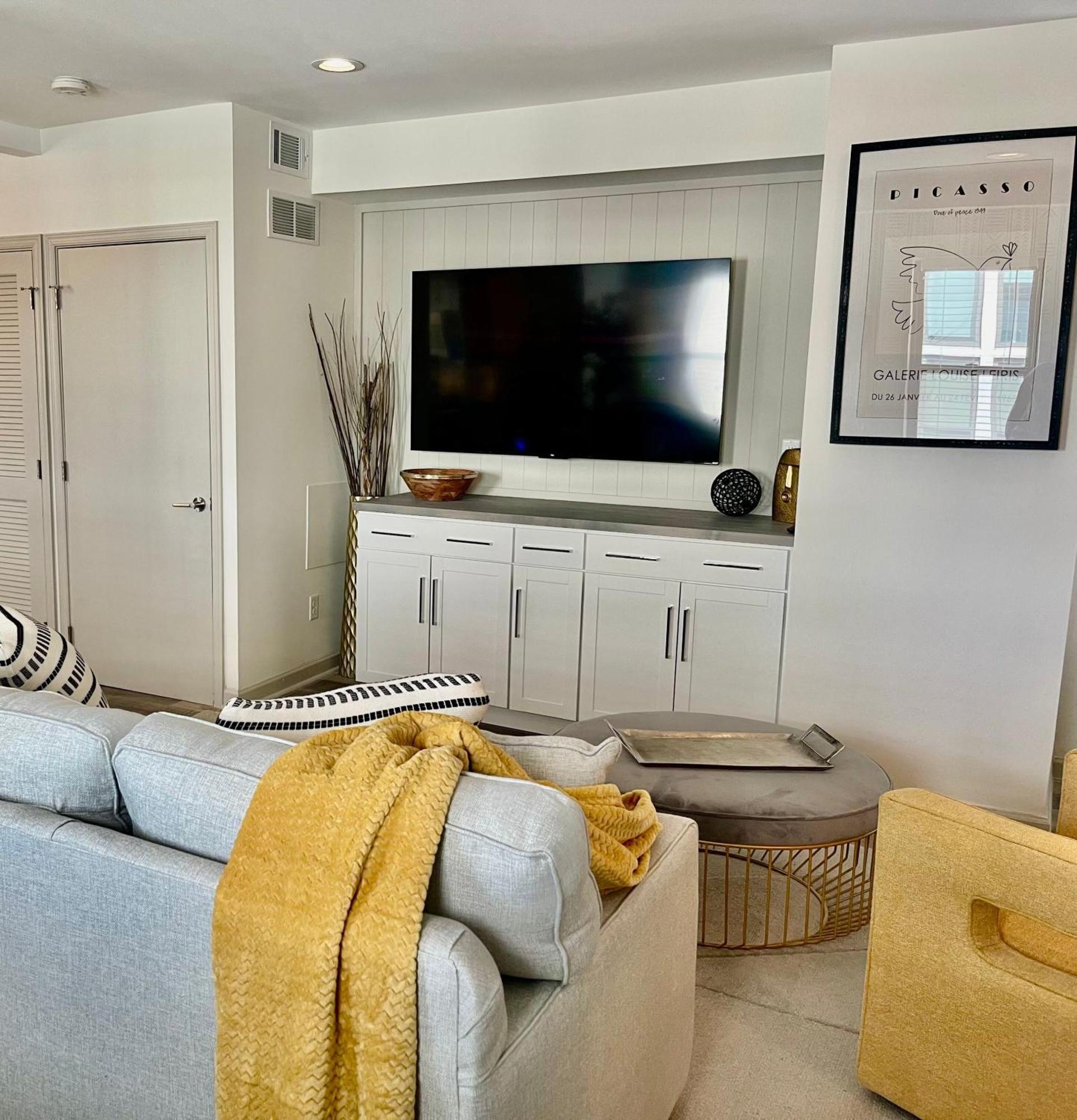 Modern Fully Renovated Suite & Loft In Downtown Trenton Extérieur photo