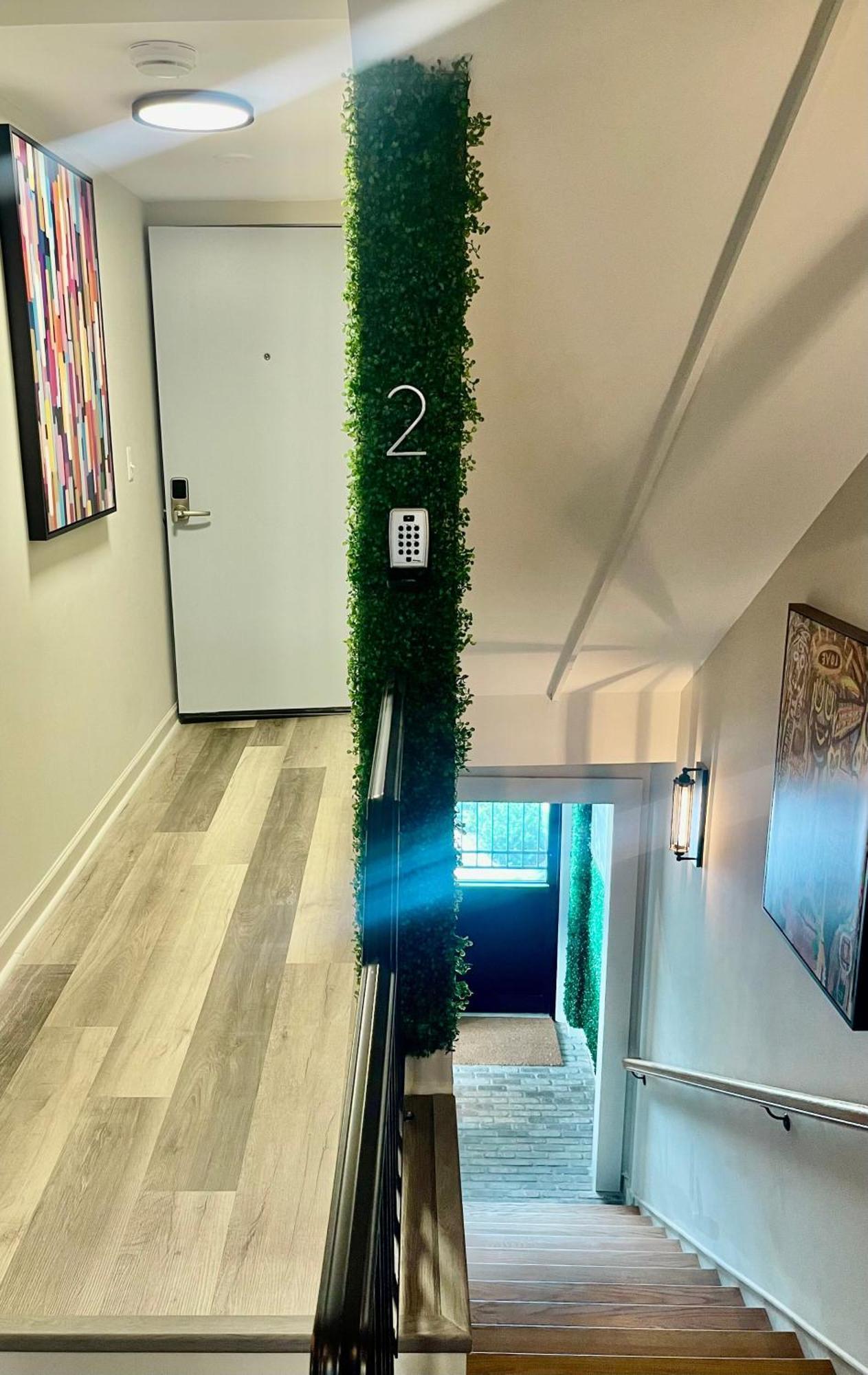 Modern Fully Renovated Suite & Loft In Downtown Trenton Extérieur photo