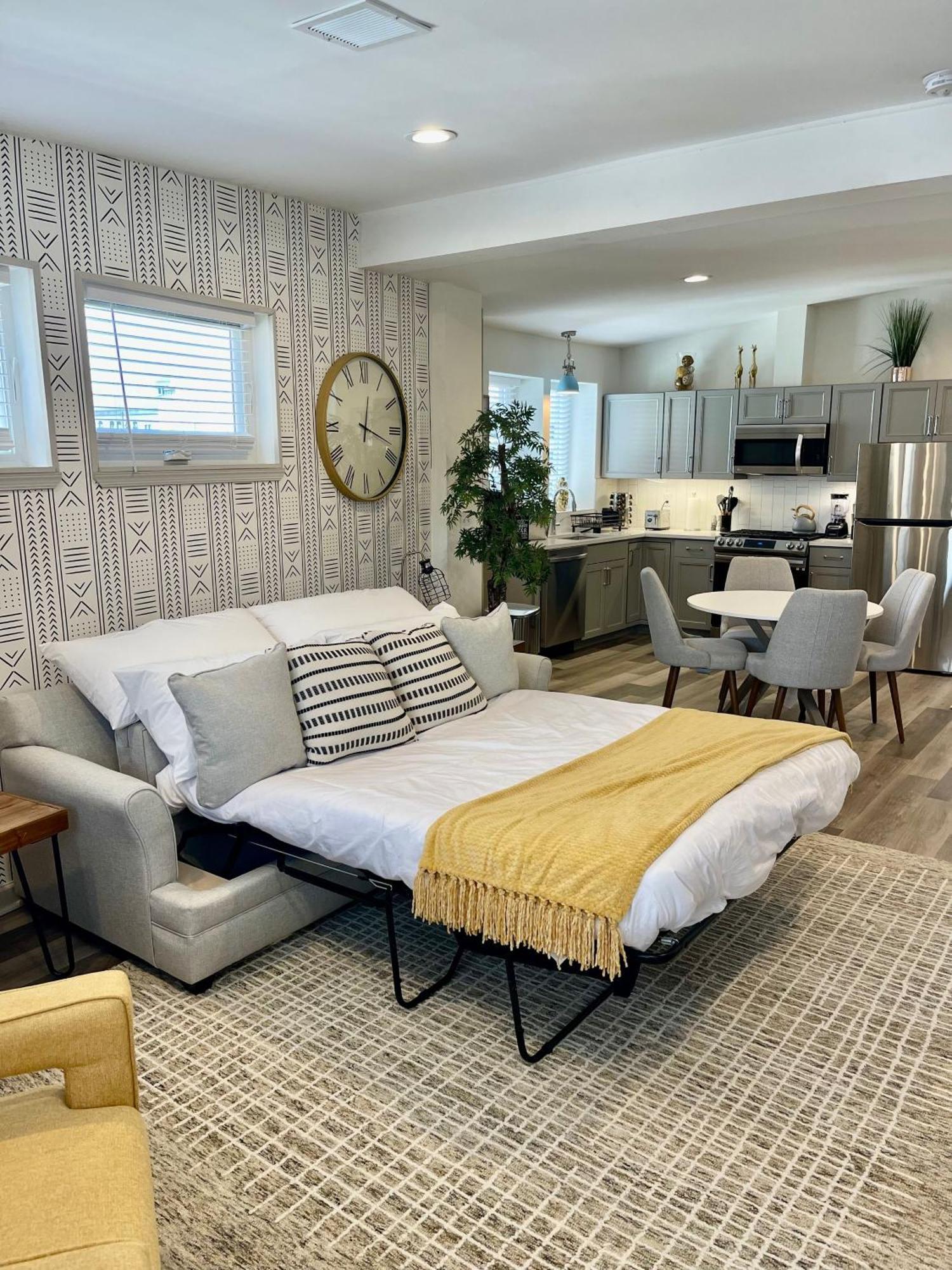 Modern Fully Renovated Suite & Loft In Downtown Trenton Extérieur photo